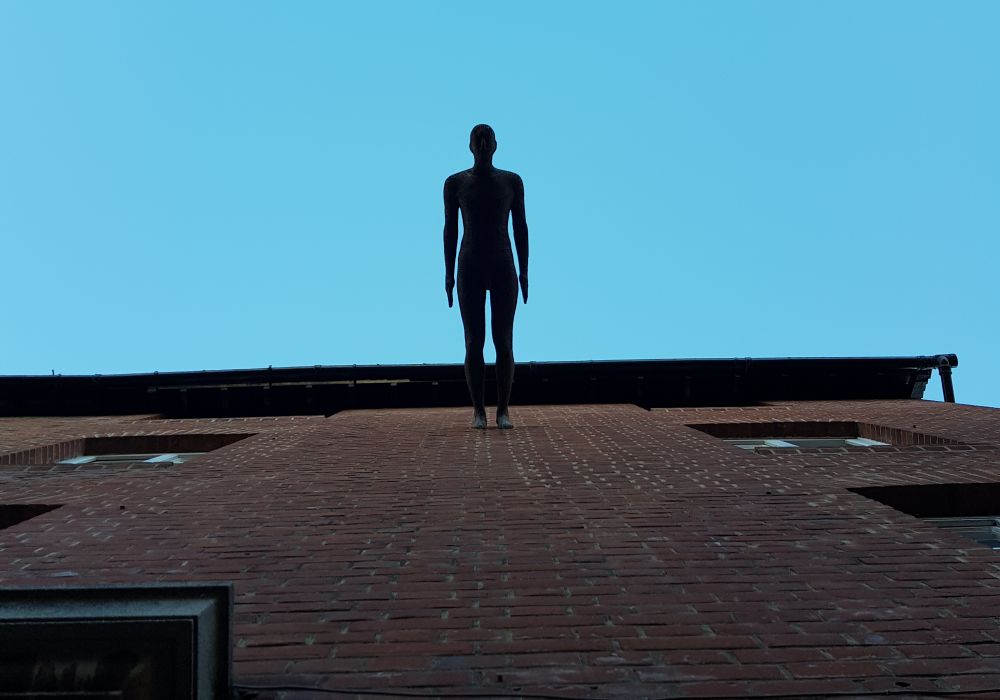 Sir Anthony Gormley's Edge II statue in Eton